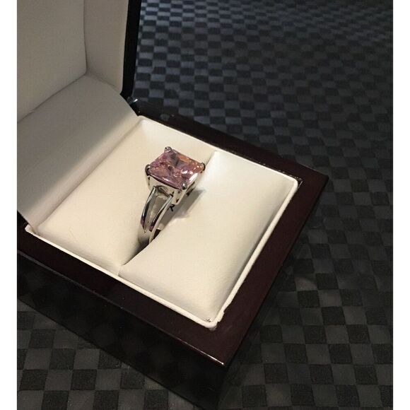 New 6 Ct. Princess Cut Pink Sapphire Solitaire Ring Sz 8 - Picture 2 of 4